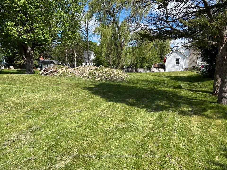 107 Union Street, Prince Edward County, ON K0K 2T0