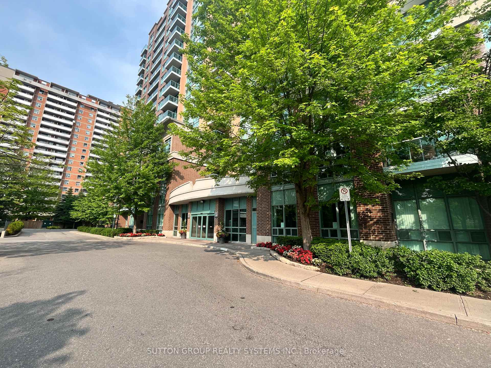 1 Bedroom Condo at 11 Michael Power, Toronto For sale