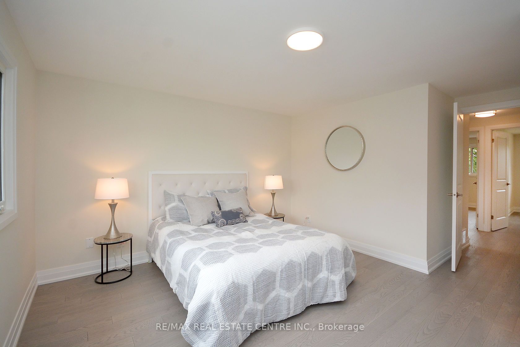 2912 Arvida Circle