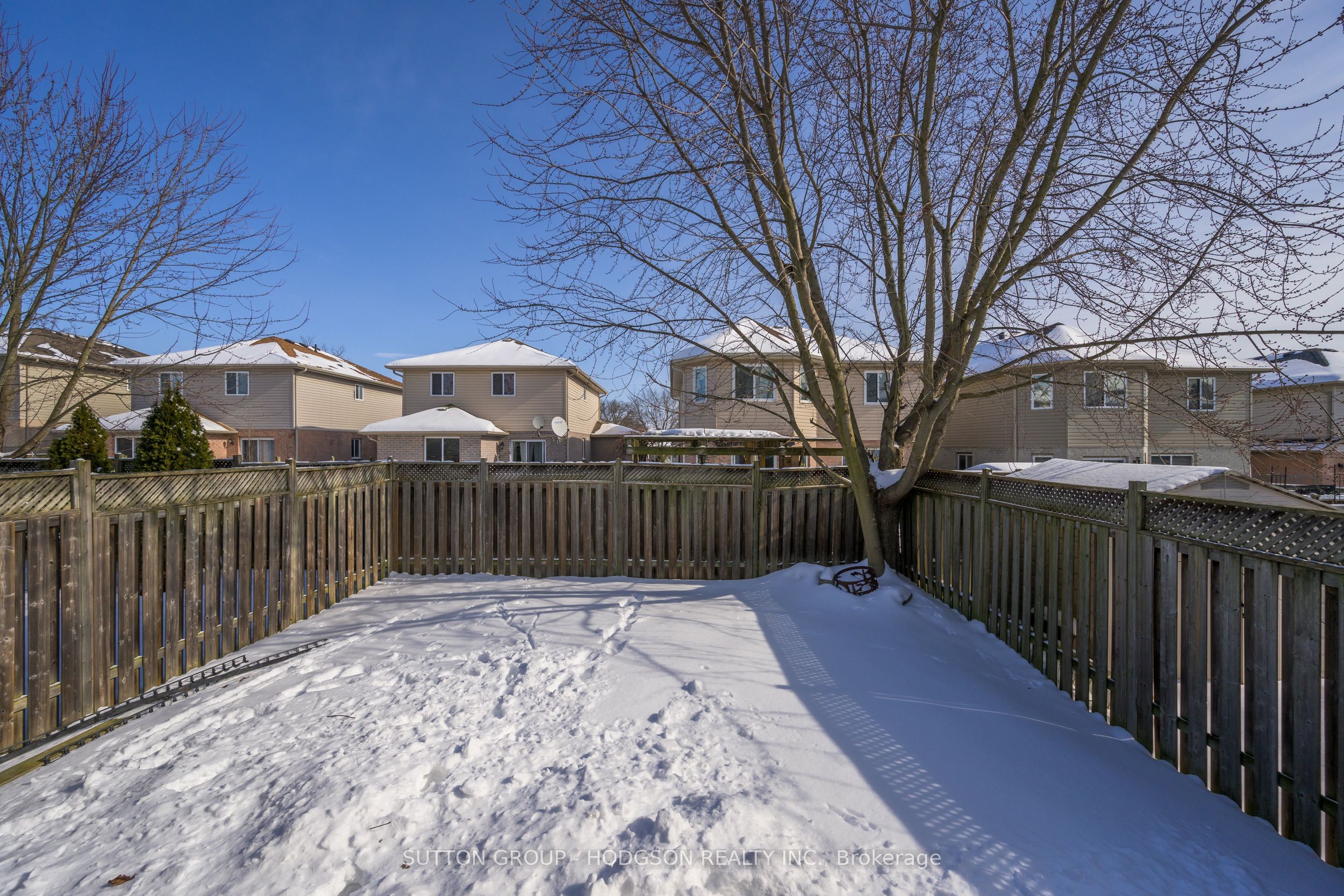 1934 Bloom Crescent, London North, ON N5X 4N3