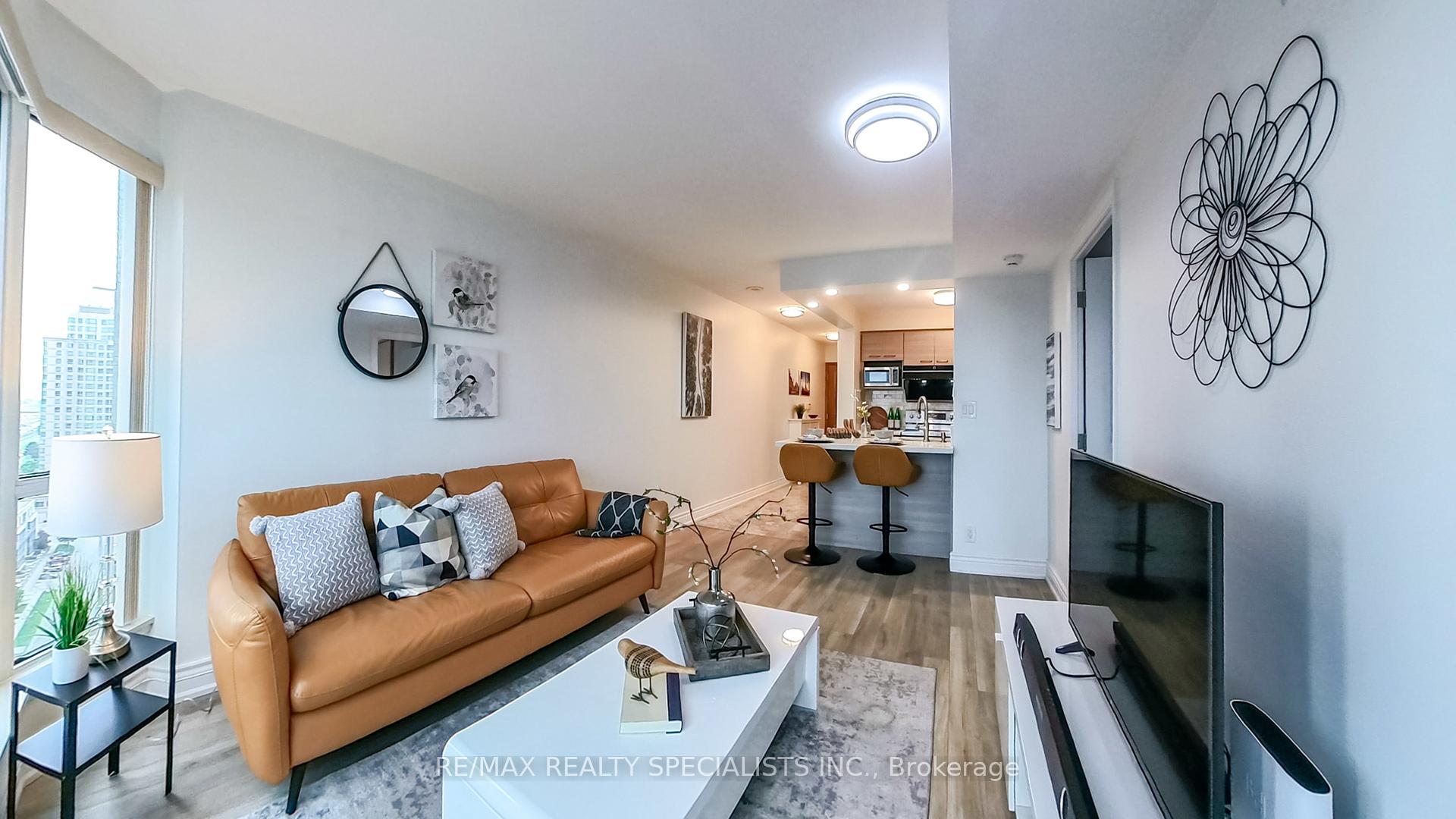 1 Bedroom Condo at 8 LEE CENTRE, Toronto For sale