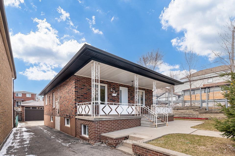 532 Silverthorn