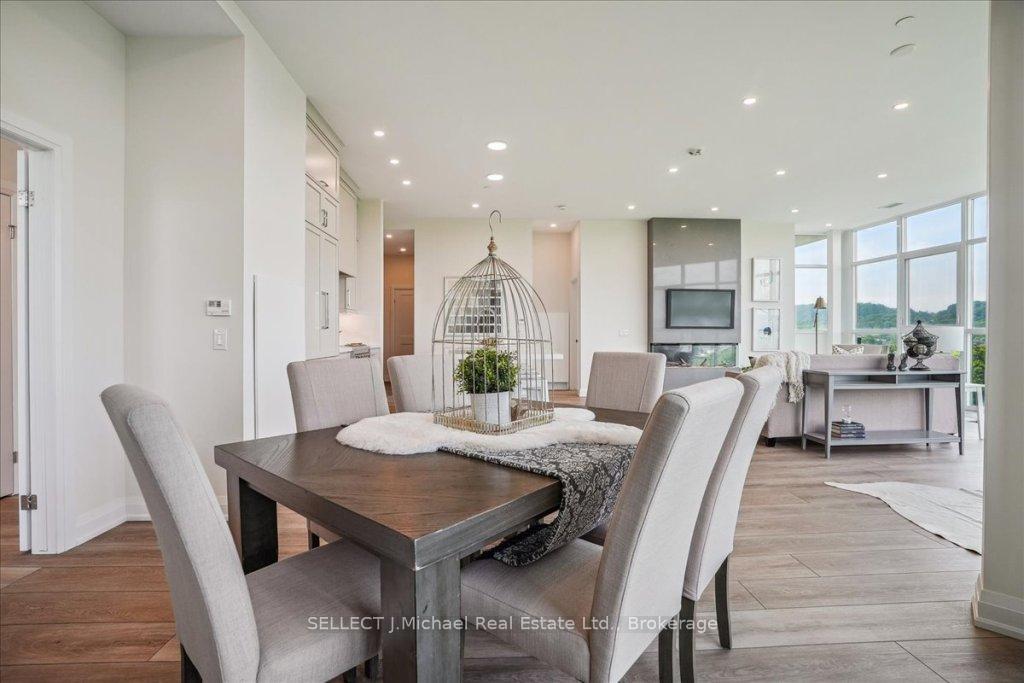 2 Bedrooms Condo at 2750 KING,  Hamilton For sale
