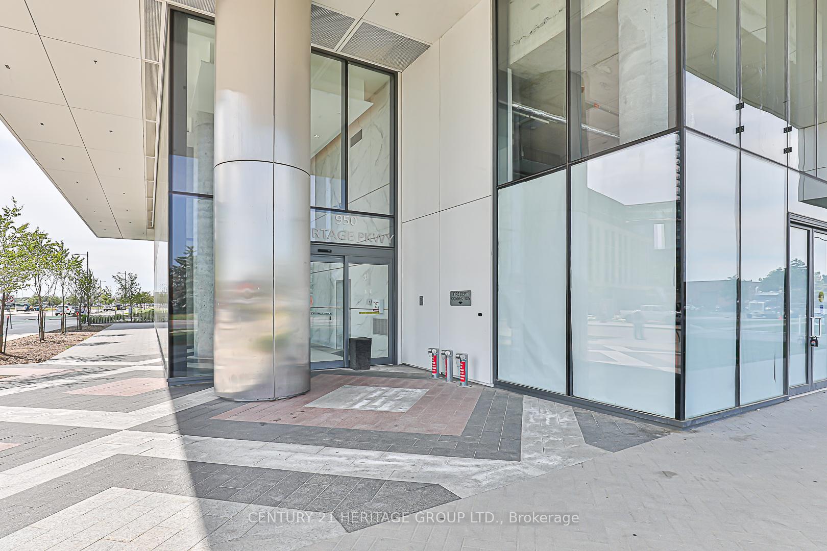 2 Bedrooms Condo at 950 PORTAGE,  Vaughan For sale