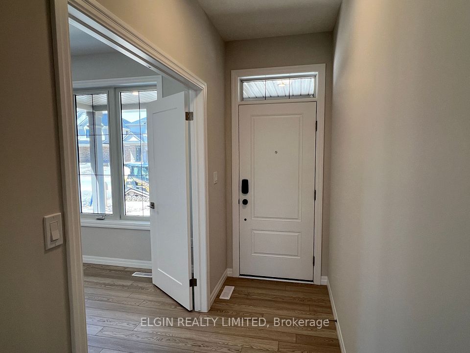 8 Hemlock Crescent, Aylmer, ON N5H 0B9