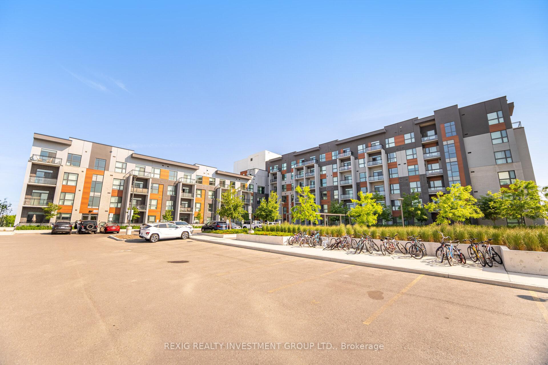 2 Bedrooms Condo at 95 DUNDAS, Oakville For sale