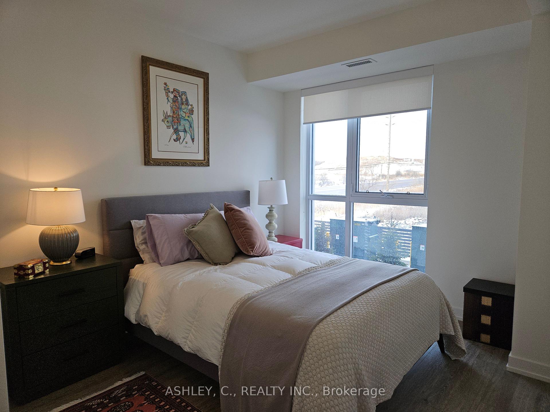 3 Bedrooms Condo at 345 Wheat Boom,  Oakville For sale
