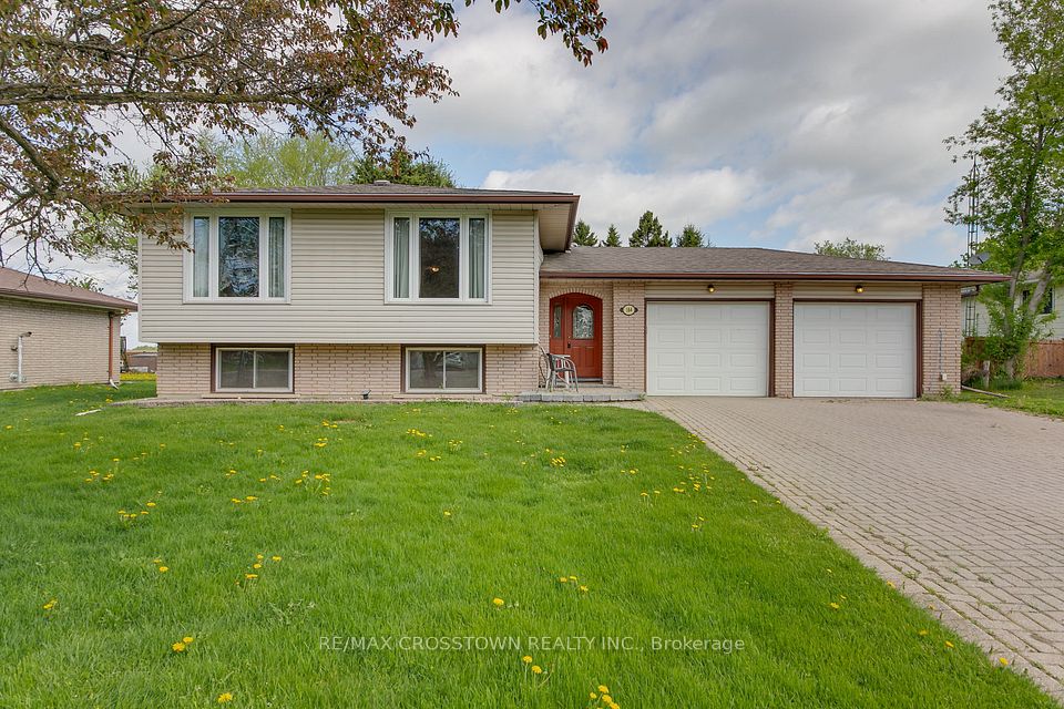 184 Murphy Road, Essa, ON L3W 0A2