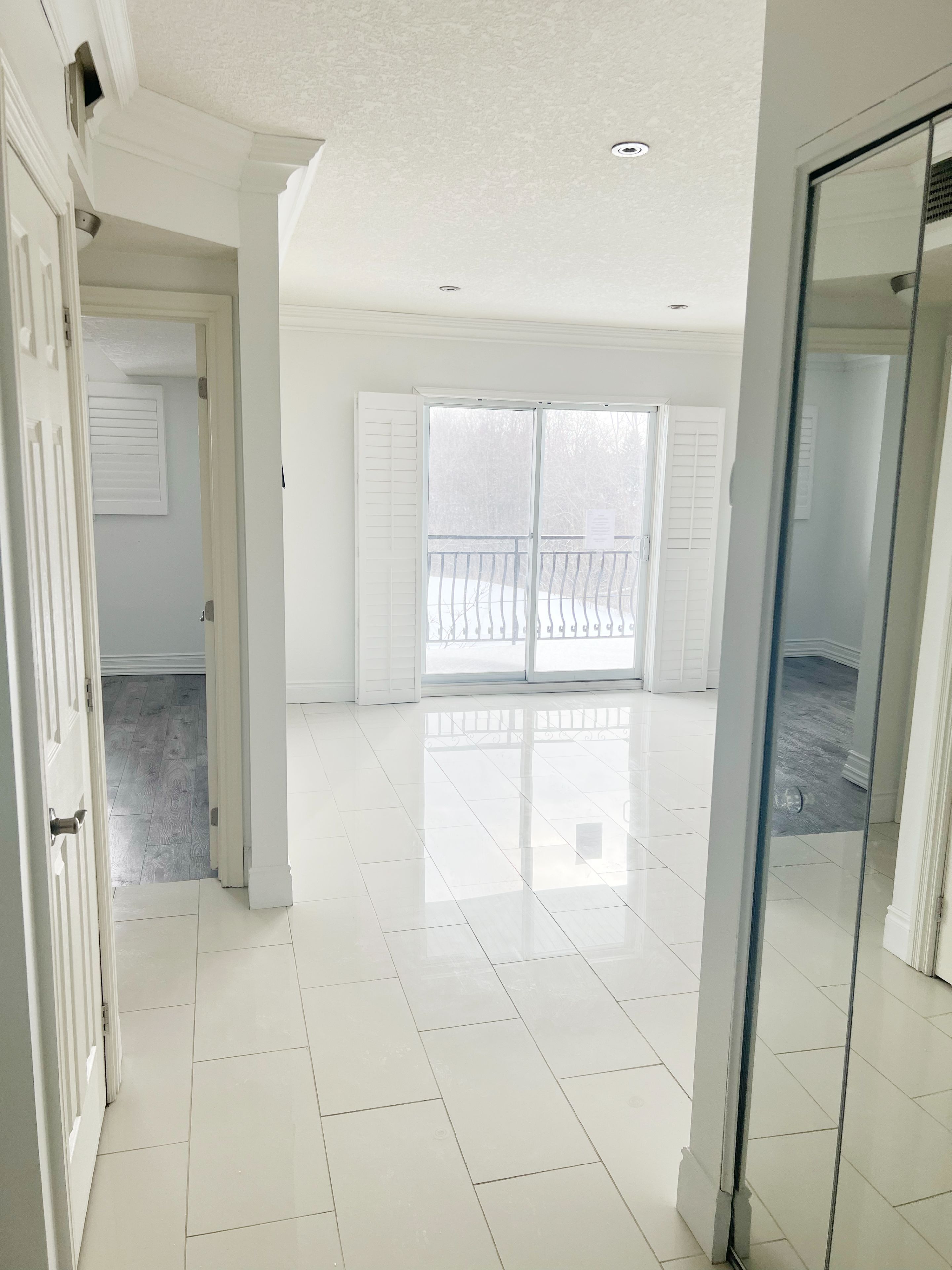 345 Briarmeadow Drive 404