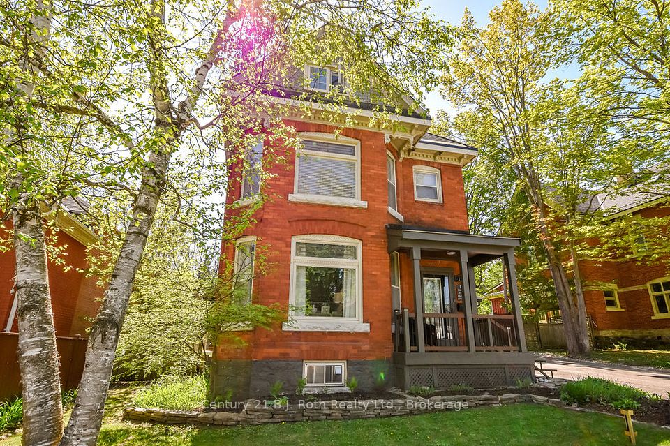 135 Peter Street, Orillia, ON L3V 4Z4