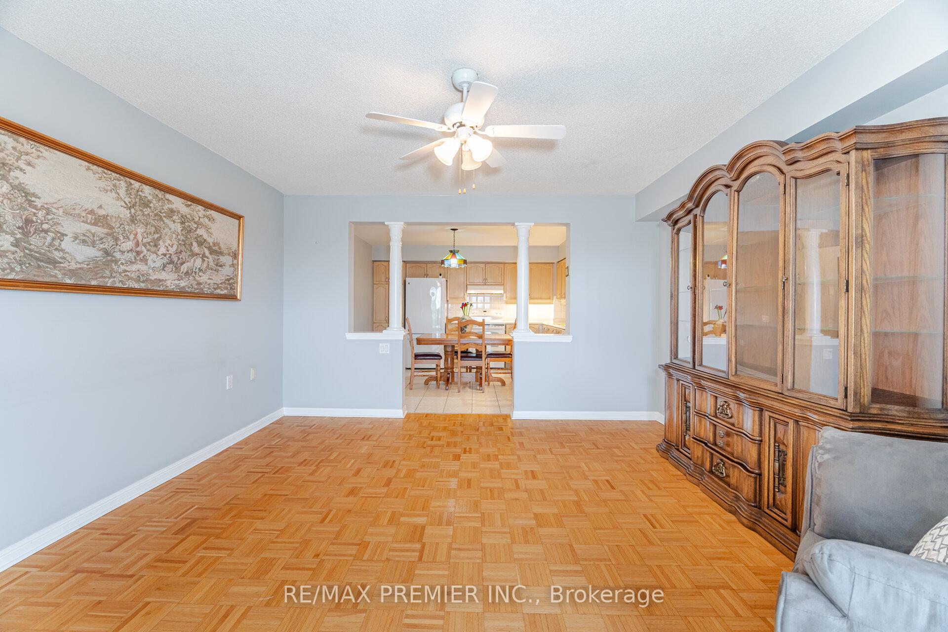 1 Bedroom Condo at 2502 Rutherford,  Vaughan For sale