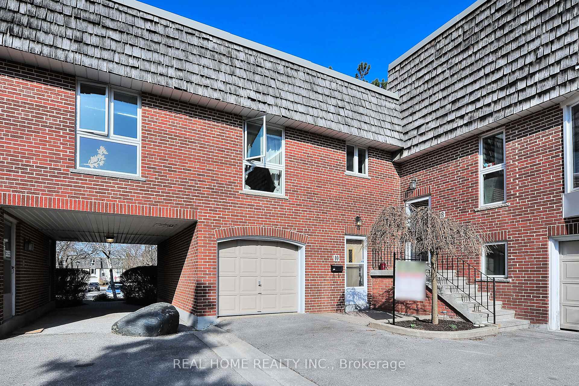 #244 – 10 Farina Mill Way, Toronto, ON M2L 1S1