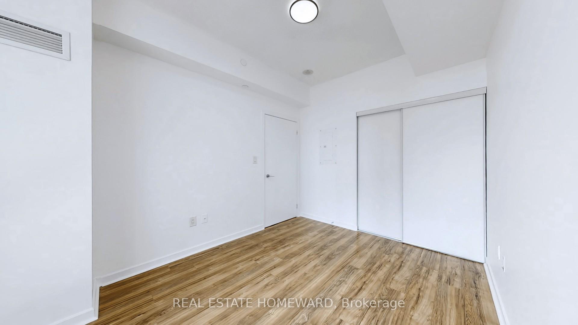 2 Bedrooms Condo at 66 Forest Manor, Toronto For sale