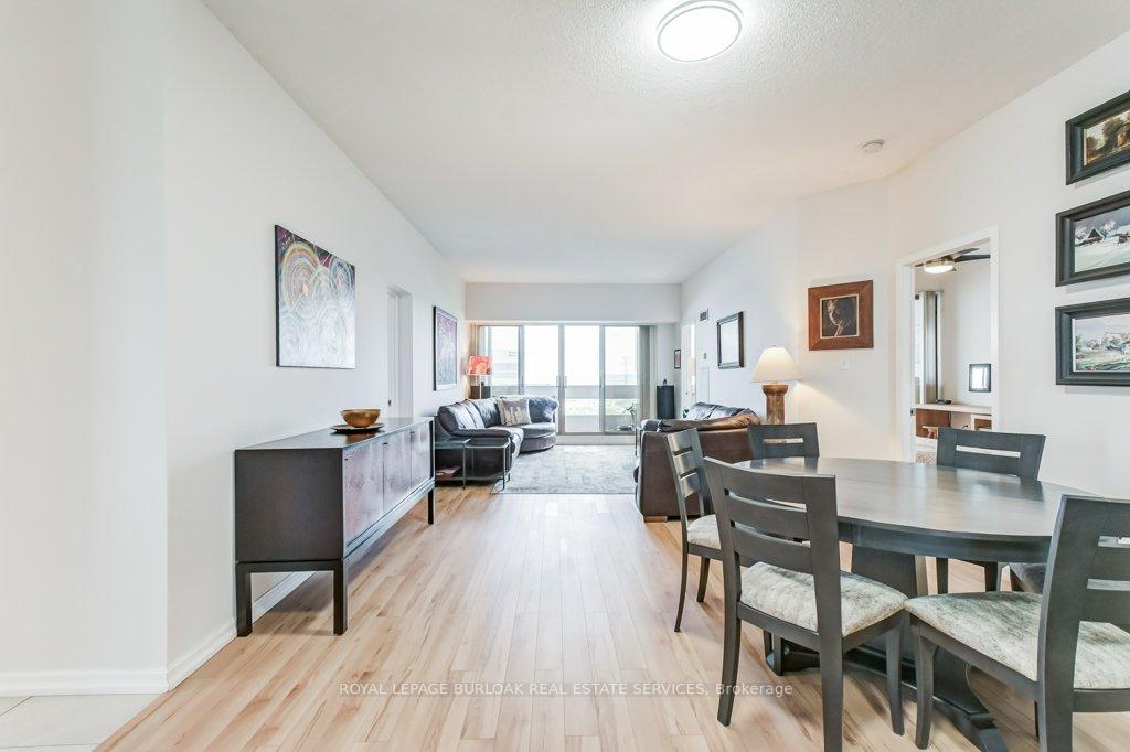 2 Bedrooms Condo at 1201 North Shore, Burlington For sale
