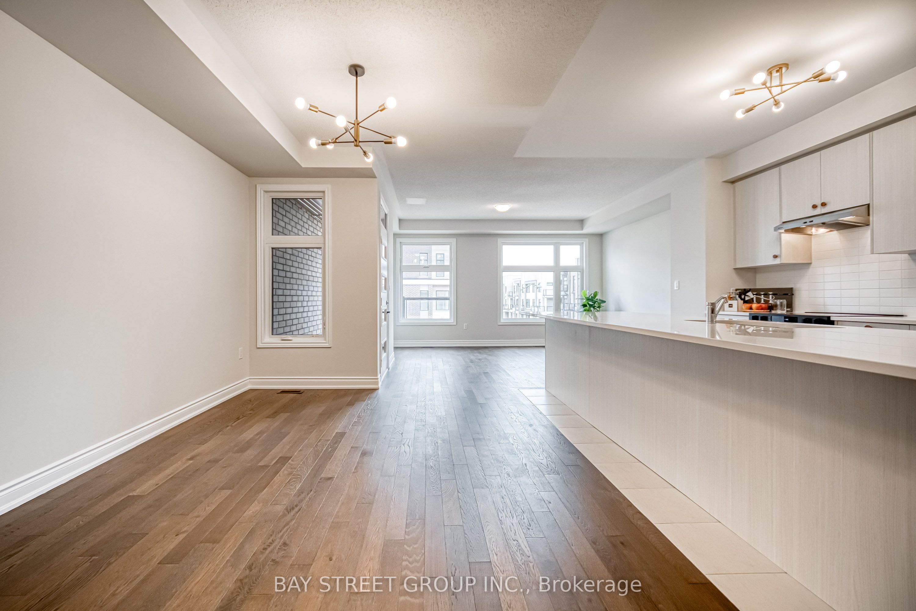 1411 Courtleigh Trail