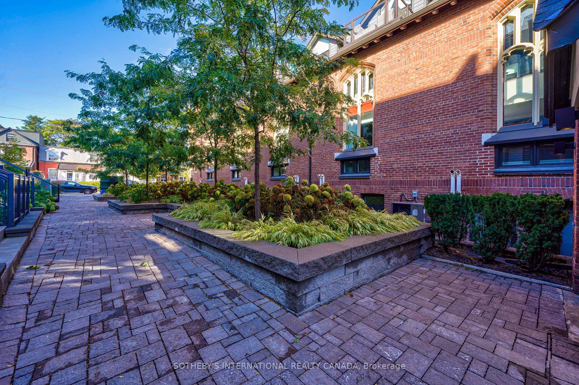 175 Jones Avenue, #9