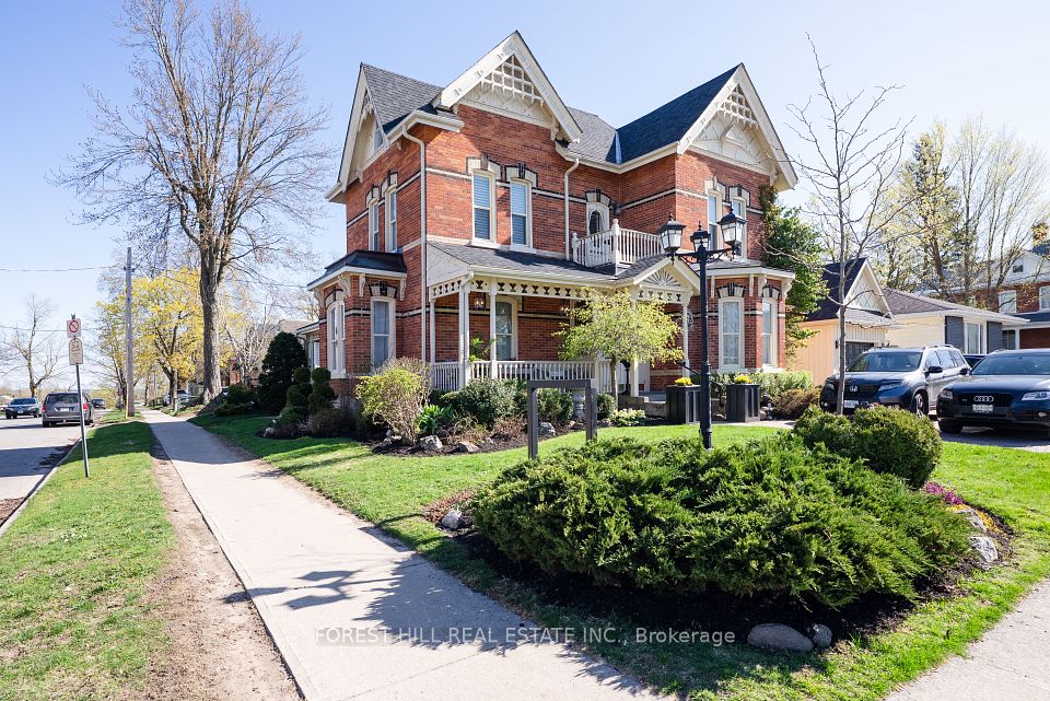 241 Mississaga Street, Orillia, ON L3V 3B7