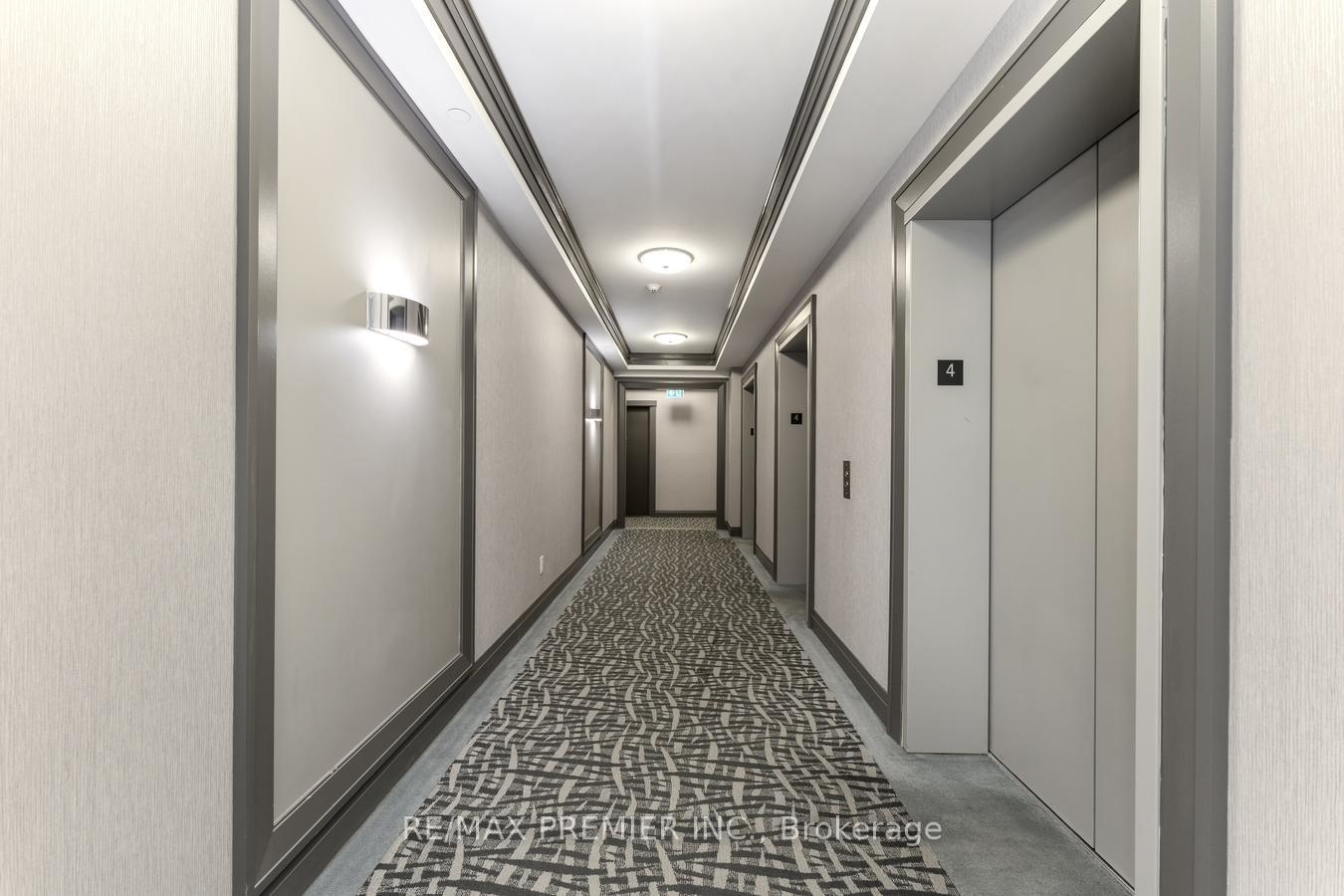 2 Bedrooms Condo at 3600 Highway 7, Vaughan For sale