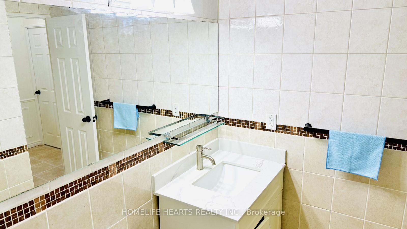 2 Bedrooms Condo at 455 Sentinel, Toronto For sale