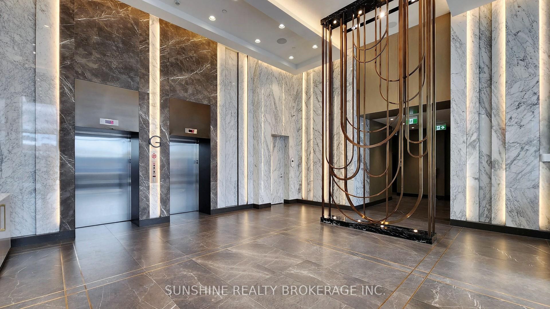 3 Bedrooms Condo at 118 Merchants’ Wharf, Toronto For sale