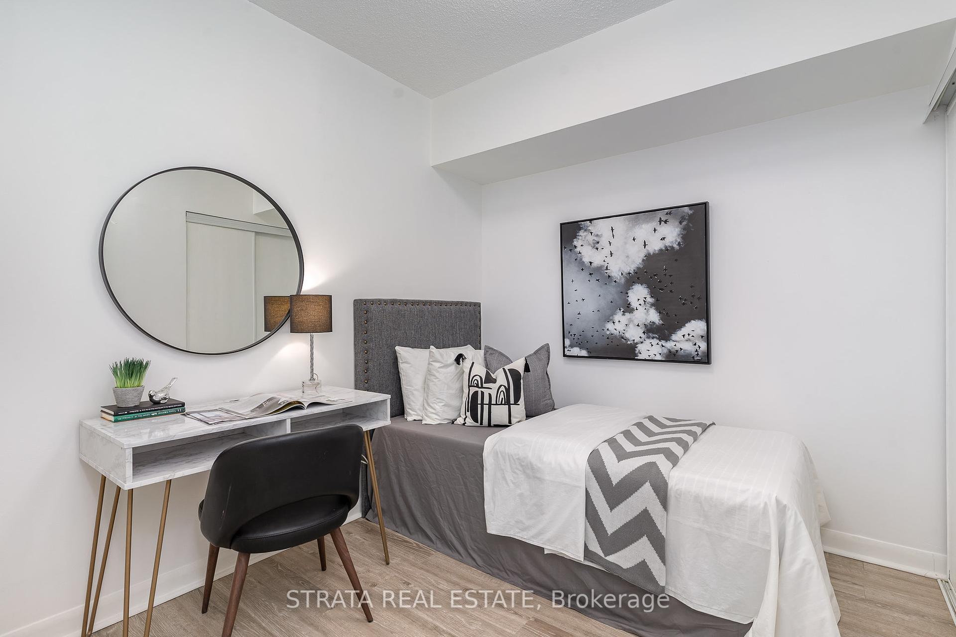 3 Bedrooms Condo at 4978 Yonge, Toronto For sale