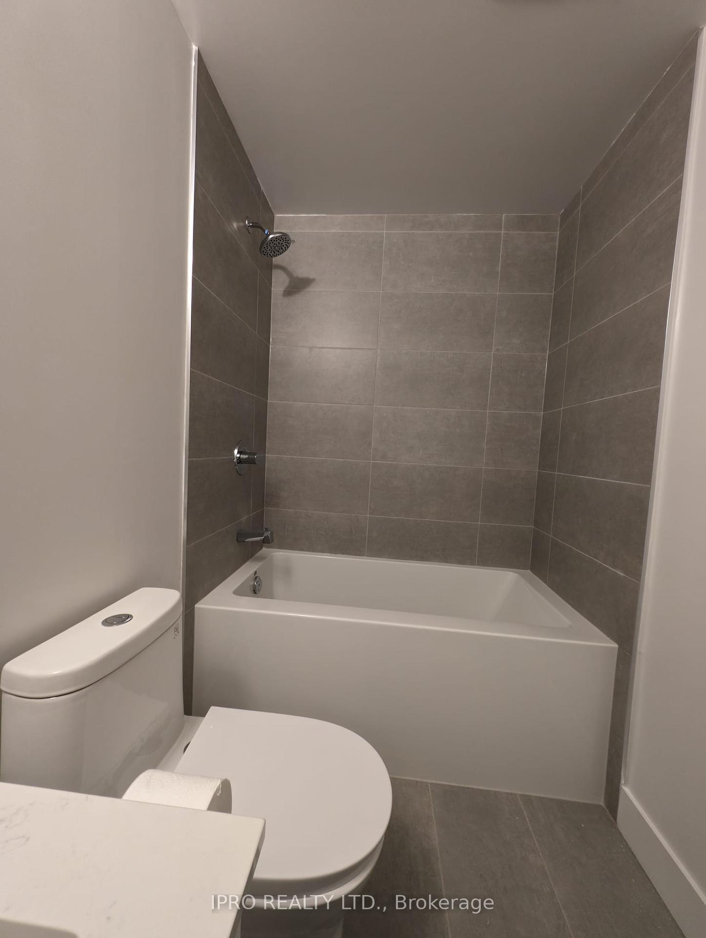 1 Bedroom Condo at 2450 Old Bronte, Oakville For sale