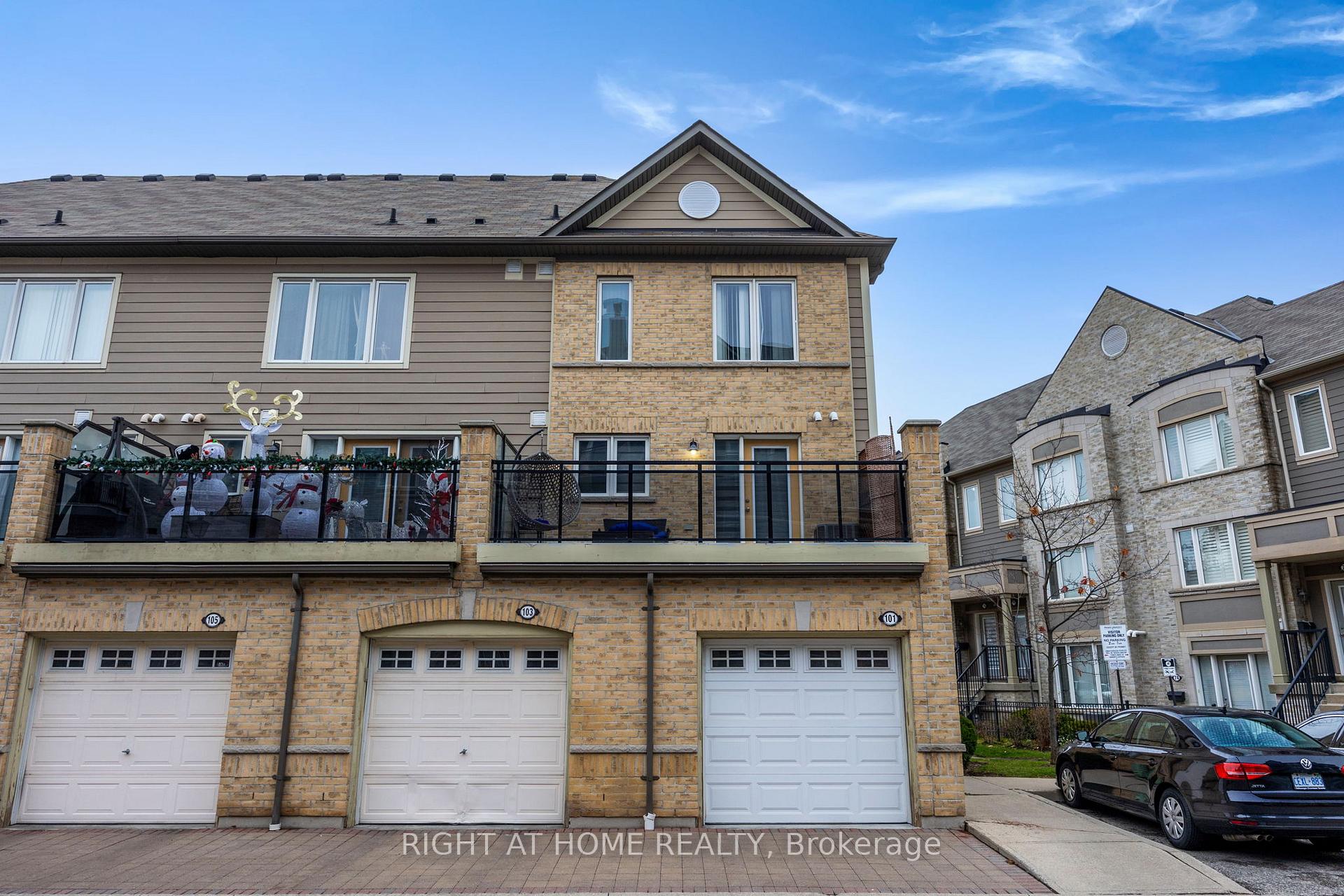 3 Bedrooms Condo at 5650 Winston Churchhill, Mississauga For sale