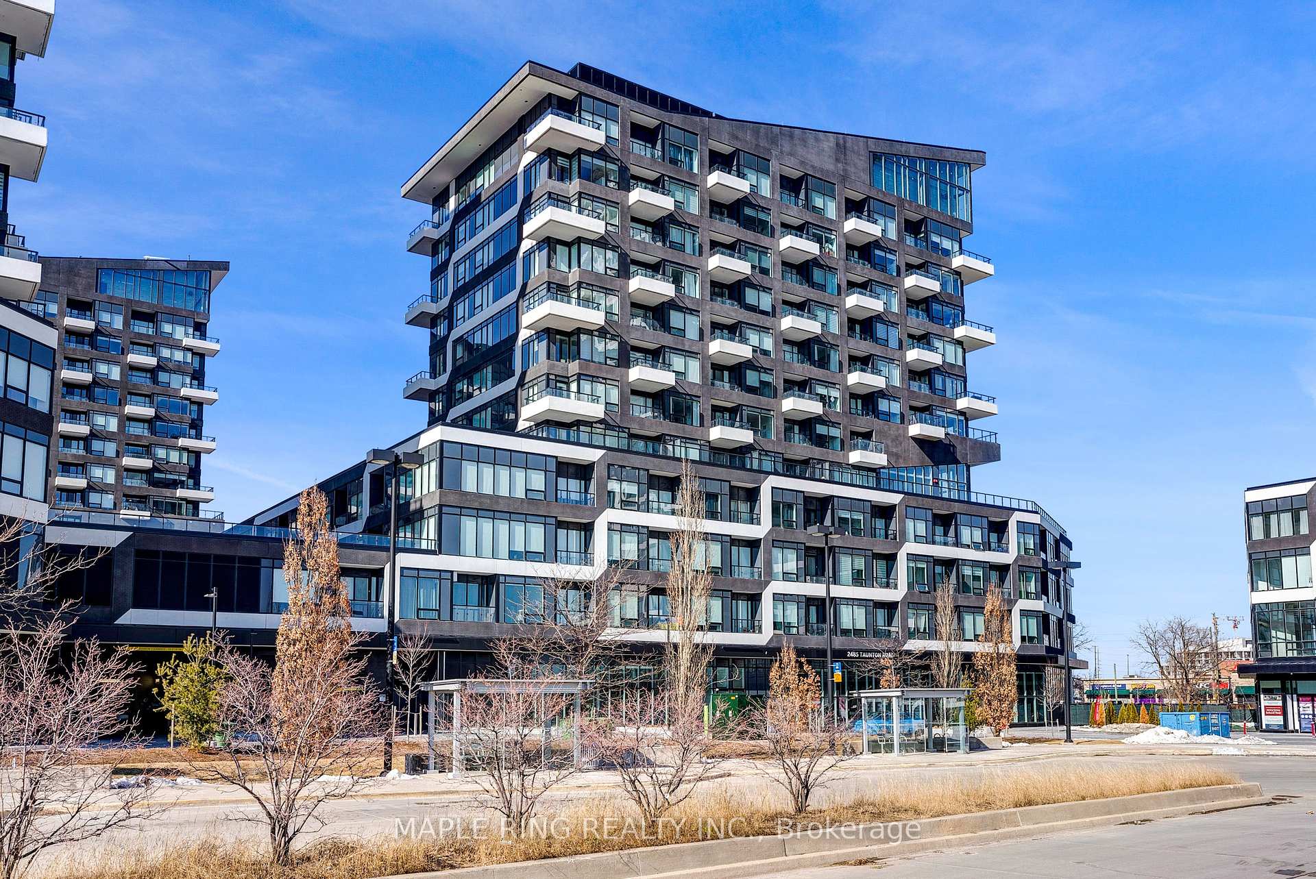 2 Bedrooms Condo at 2485 Taunton,  Oakville For sale