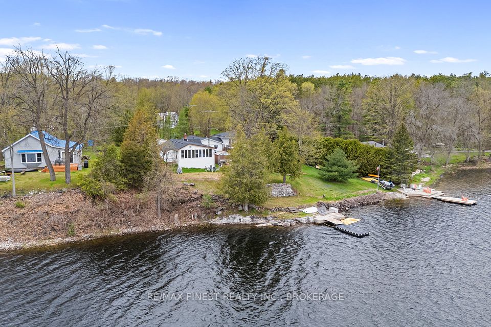1022 Masonville