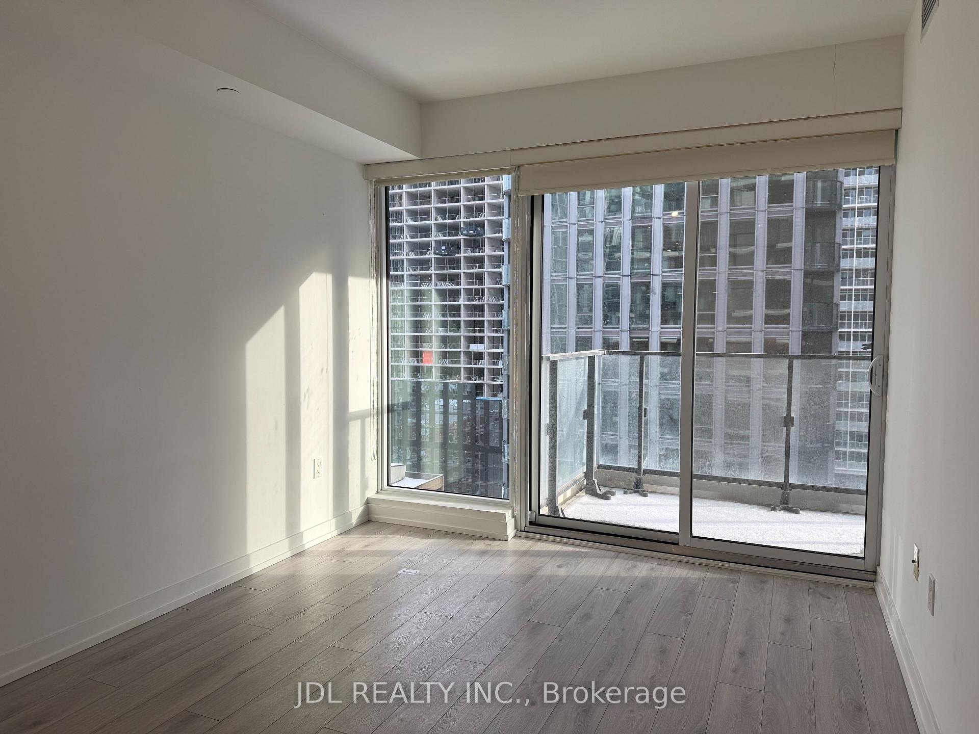 2 Bedrooms Condo at 77 Shuter,  Toronto For sale