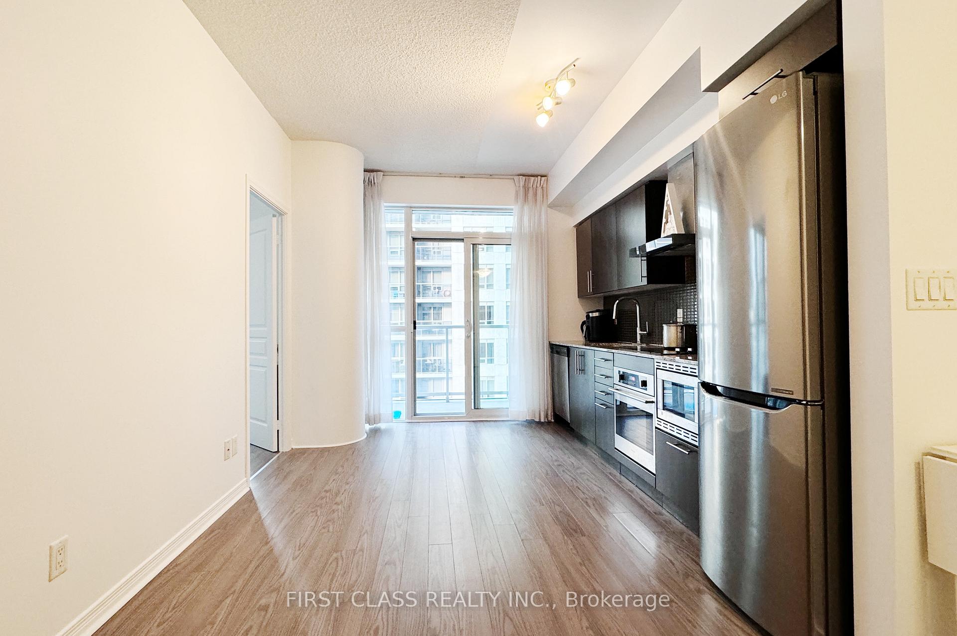 1 Bedroom Condo at 352 Front, Toronto For sale
