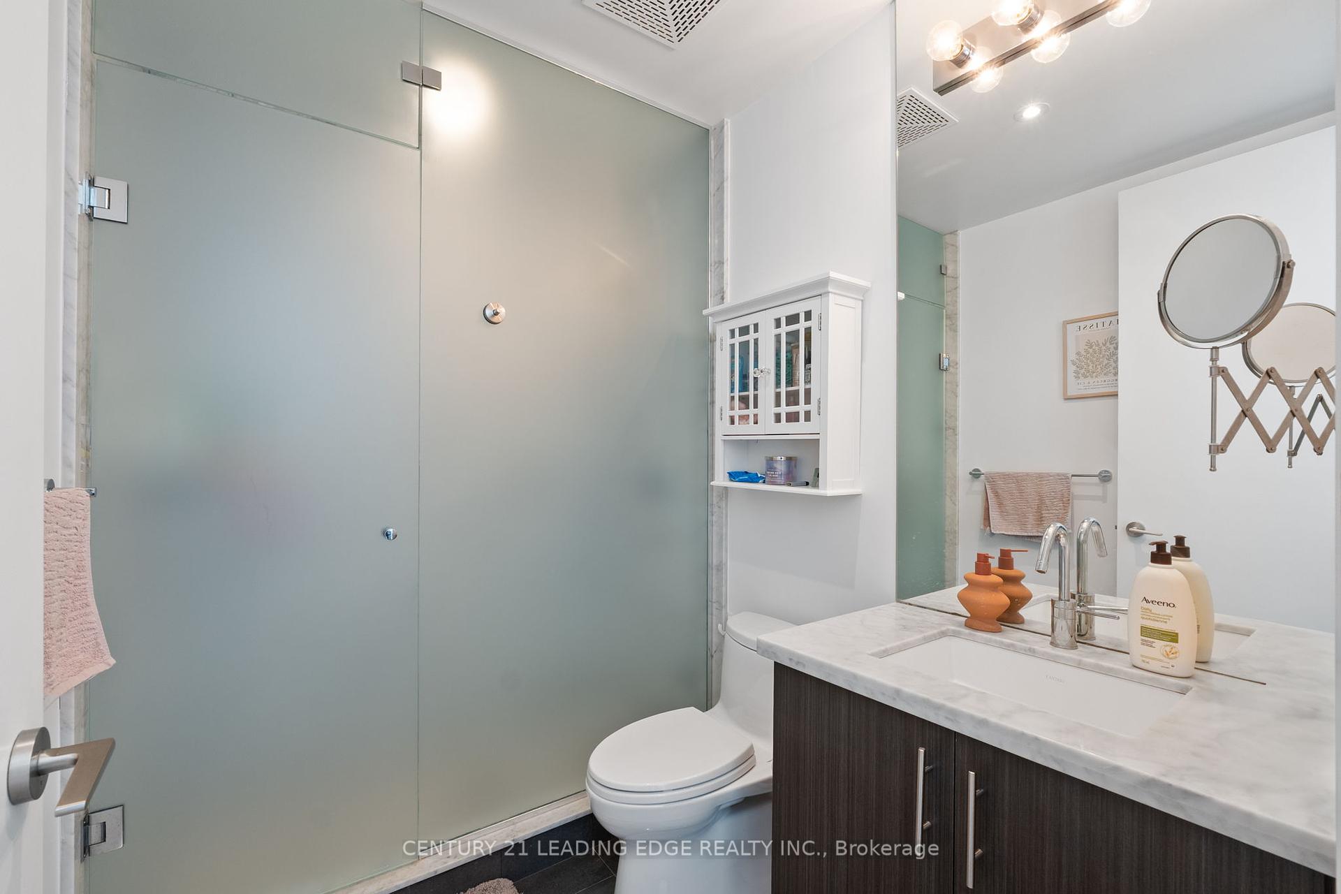 1 Bedroom Condo at 39 Queens, Toronto For sale