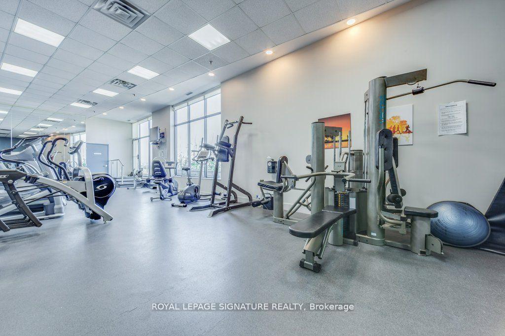 2 Bedrooms Condo at 700 King, Toronto For sale