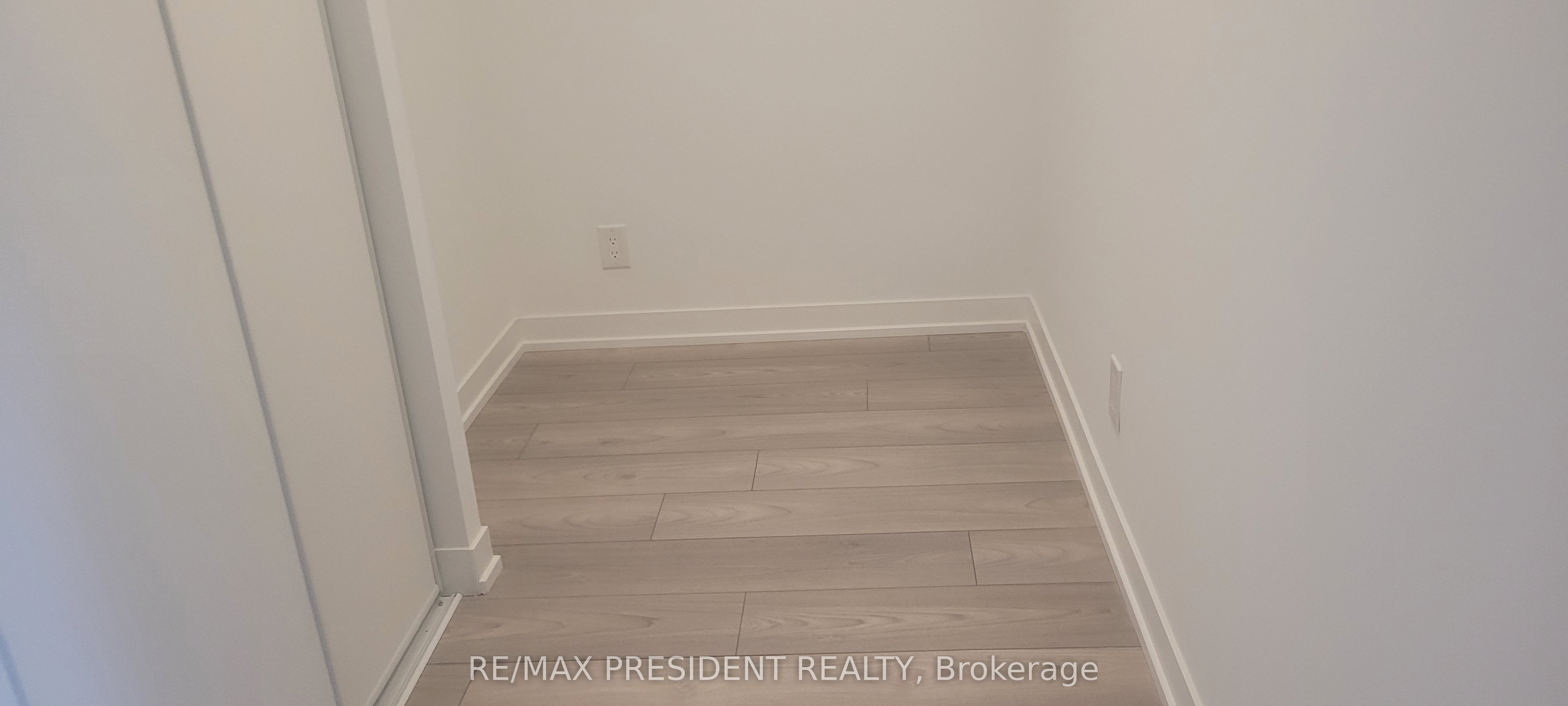 1182 King Street W, #321