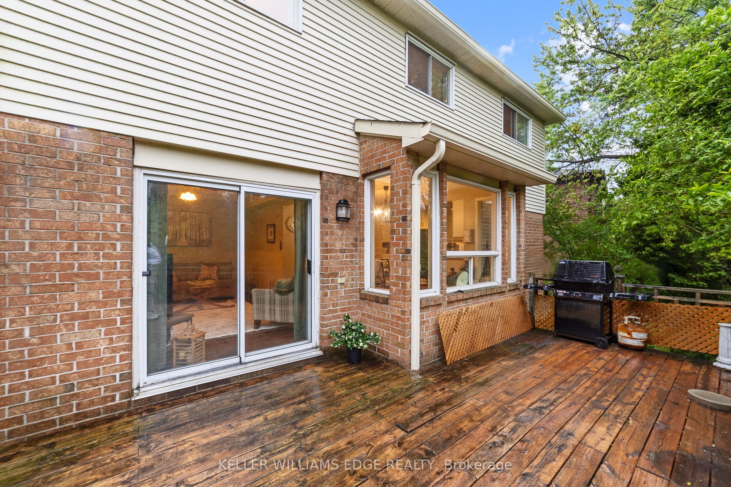 2095 Fallingbrook Court