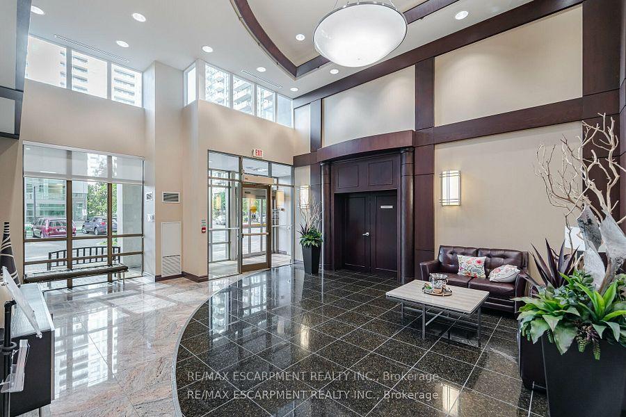 1 Bedroom Condo at 335 Rathburn, Mississauga For sale
