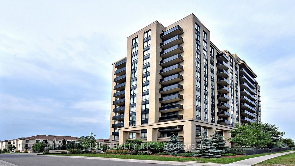 520 Steeles