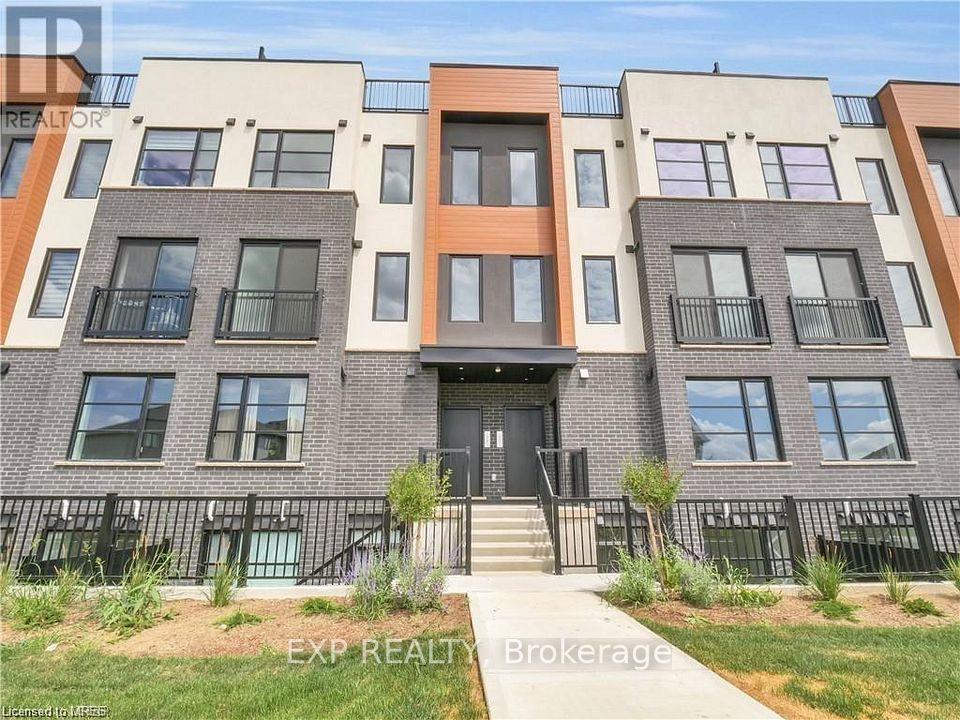 3900 Savoy