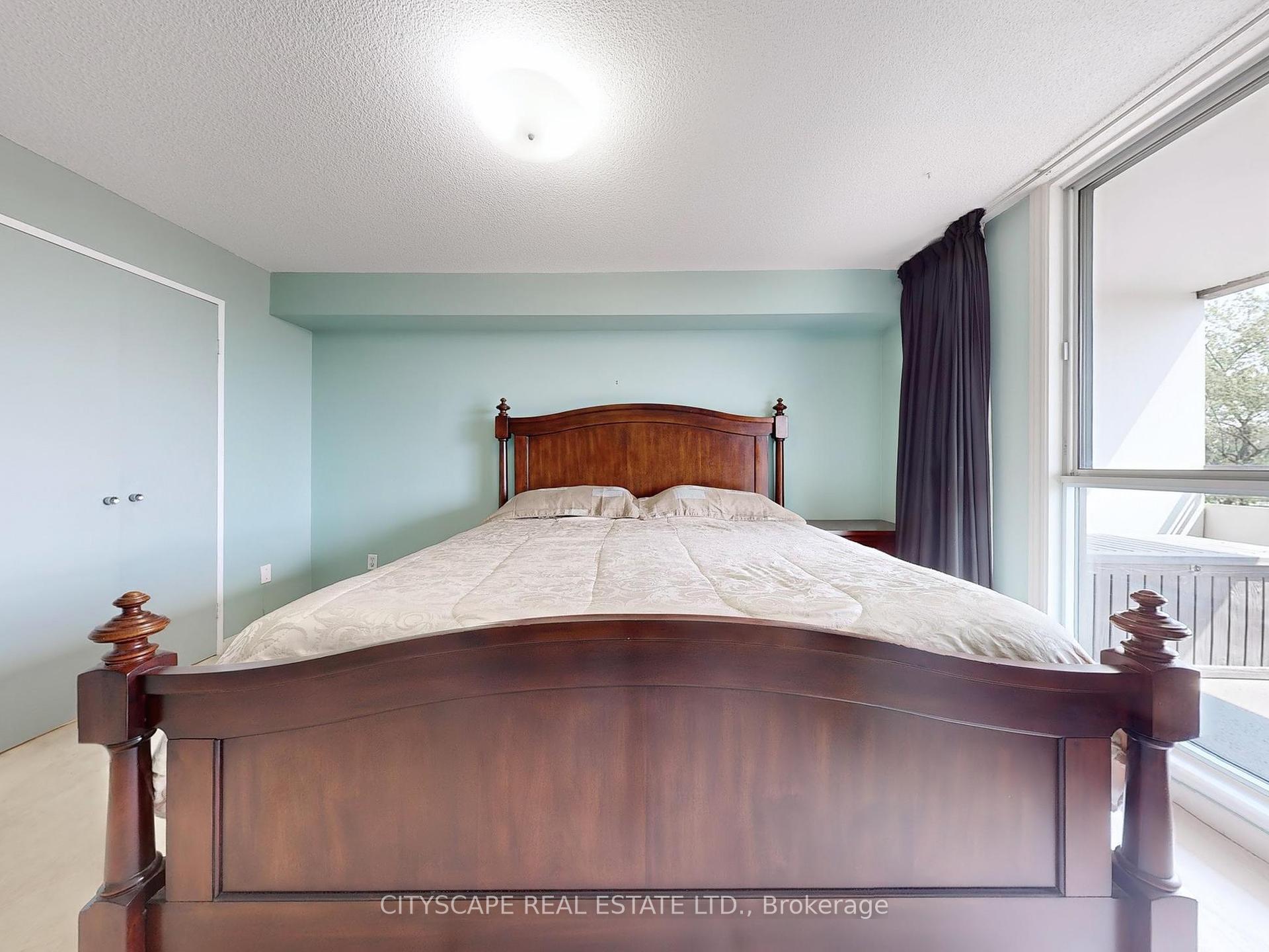 2 Bedrooms Condo at 1320 Mississauga Valley, Mississauga For sale