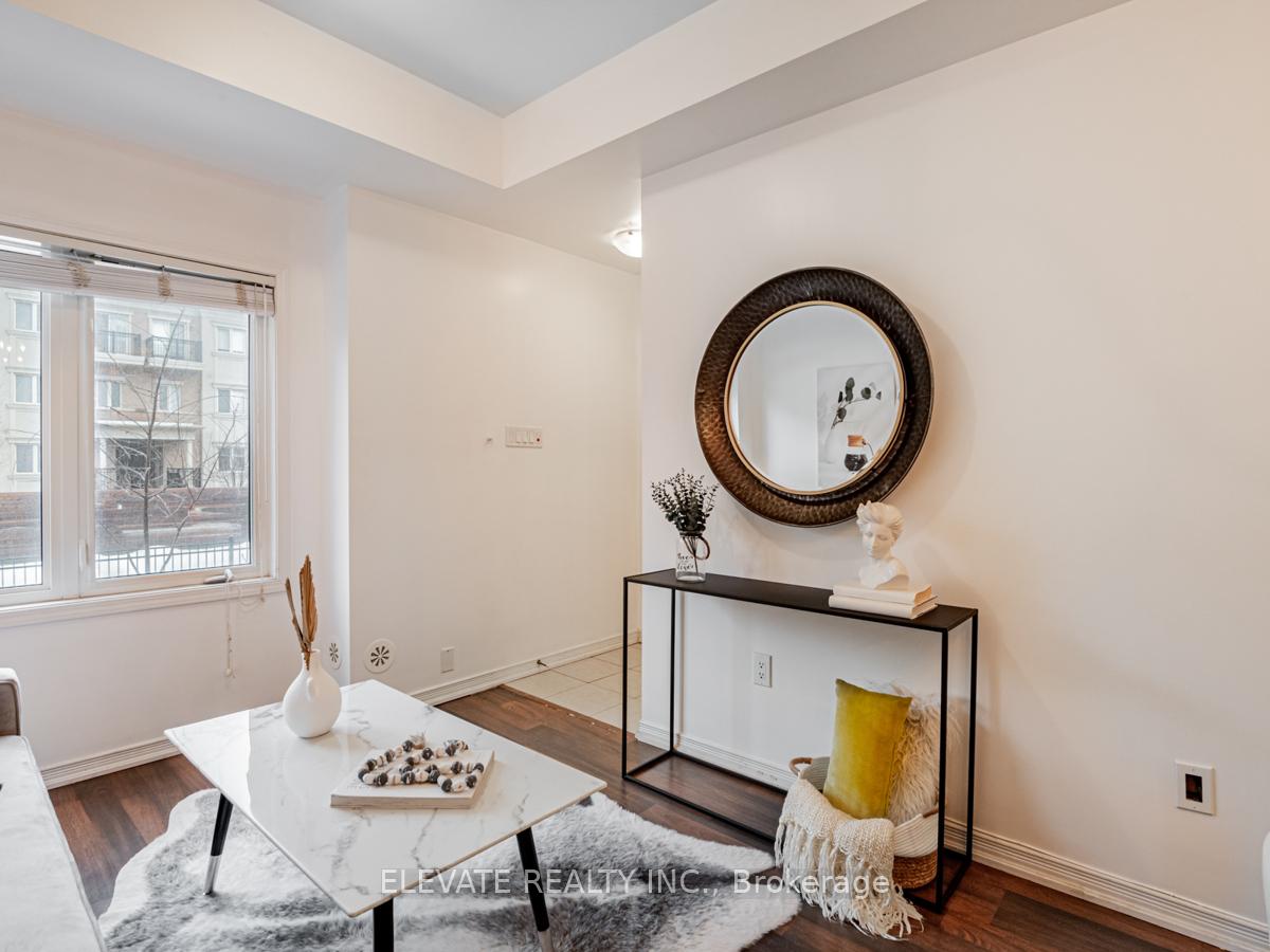 2 Bedrooms Condo at 15 Coneflower, Toronto For sale