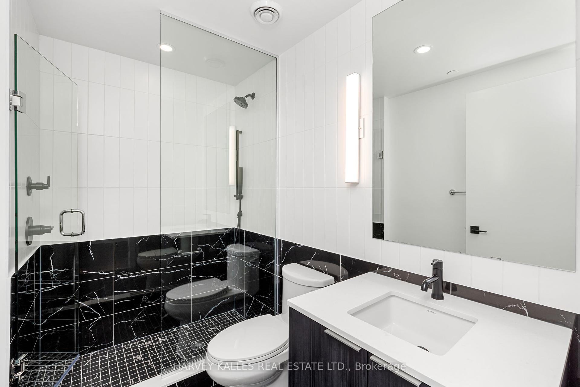 327 King Street W 4205