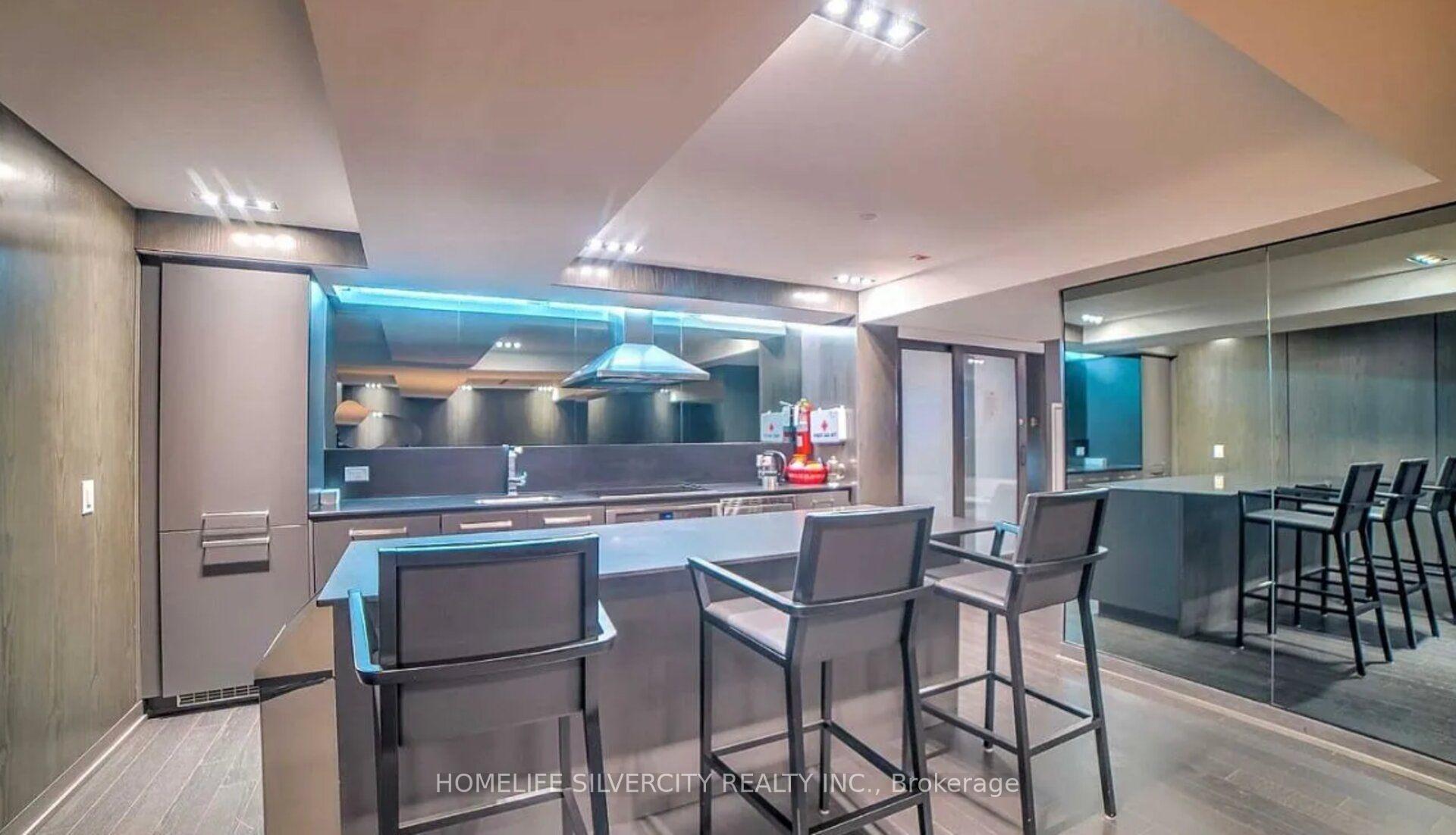 1 Bedroom Condo at 15 Beverley, Toronto For sale