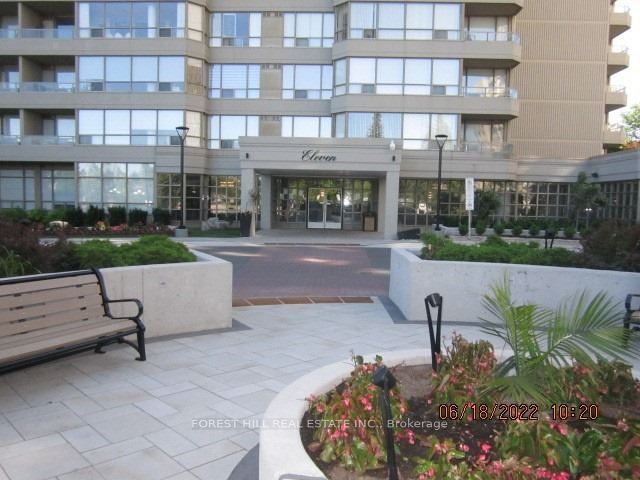 11 Townsgate