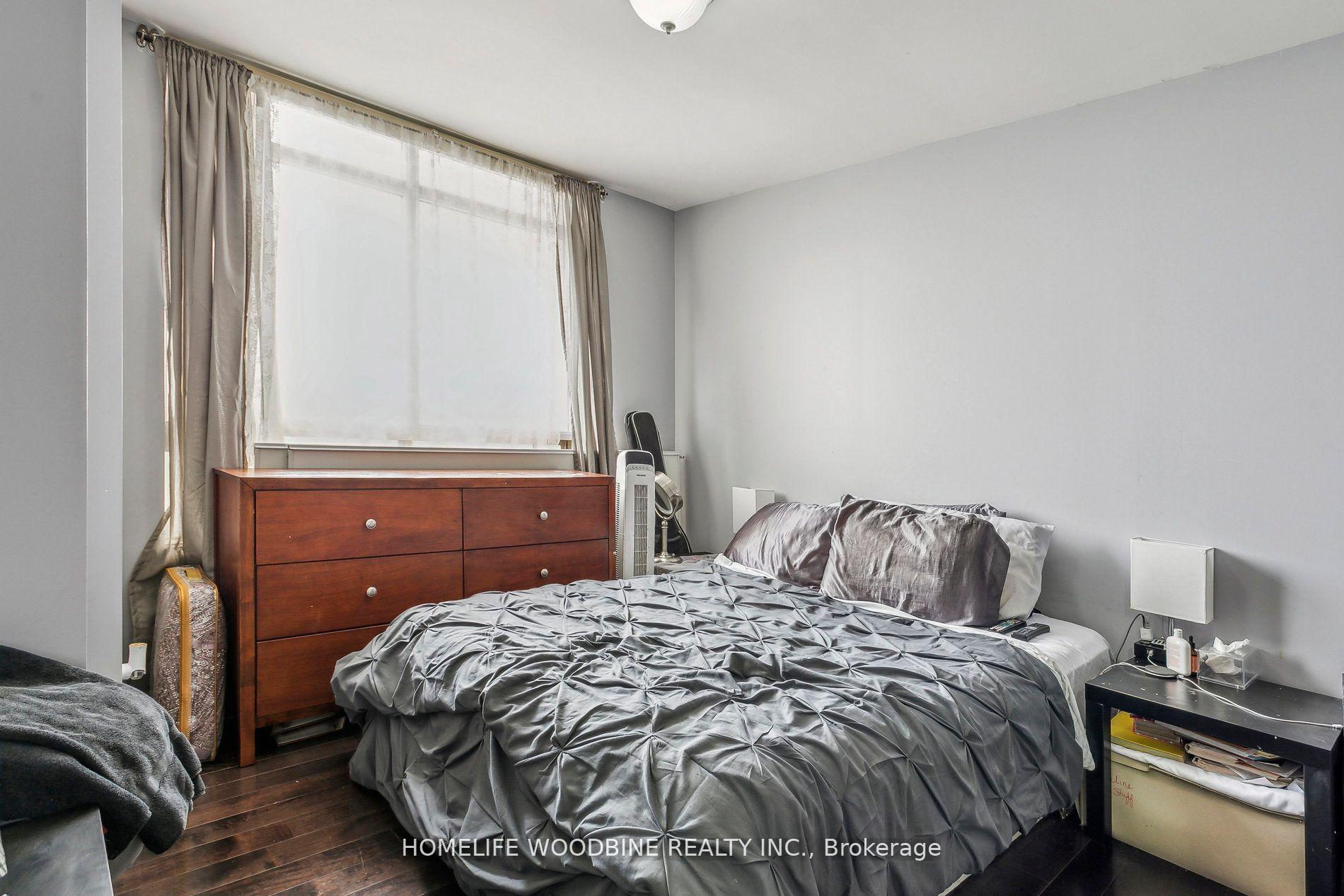 4 Bedrooms Condo at 700 Humberwood,  Toronto For sale
