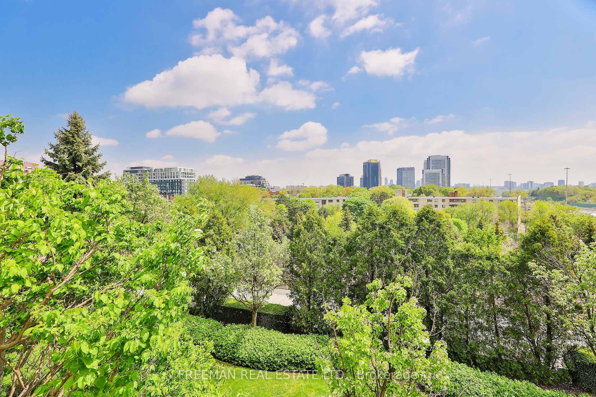 1 Bedroom Condo at 3 Rean Dr, Toronto For sale