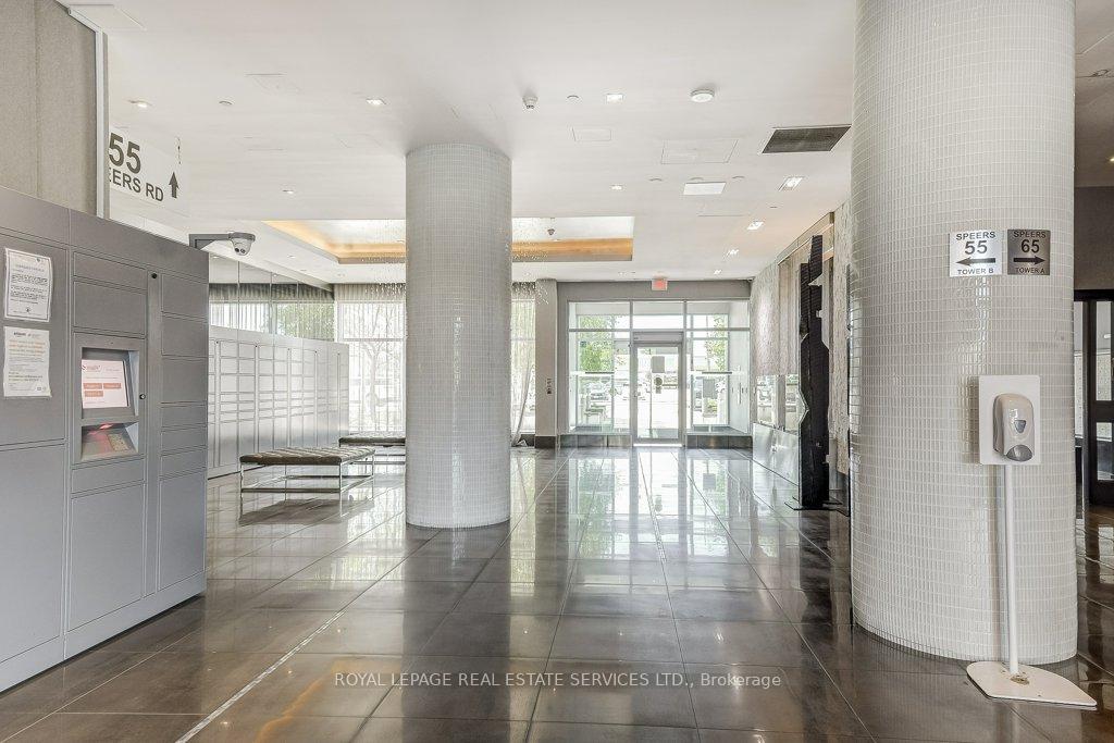 2 Bedrooms Condo at 55 Speers, Oakville For sale