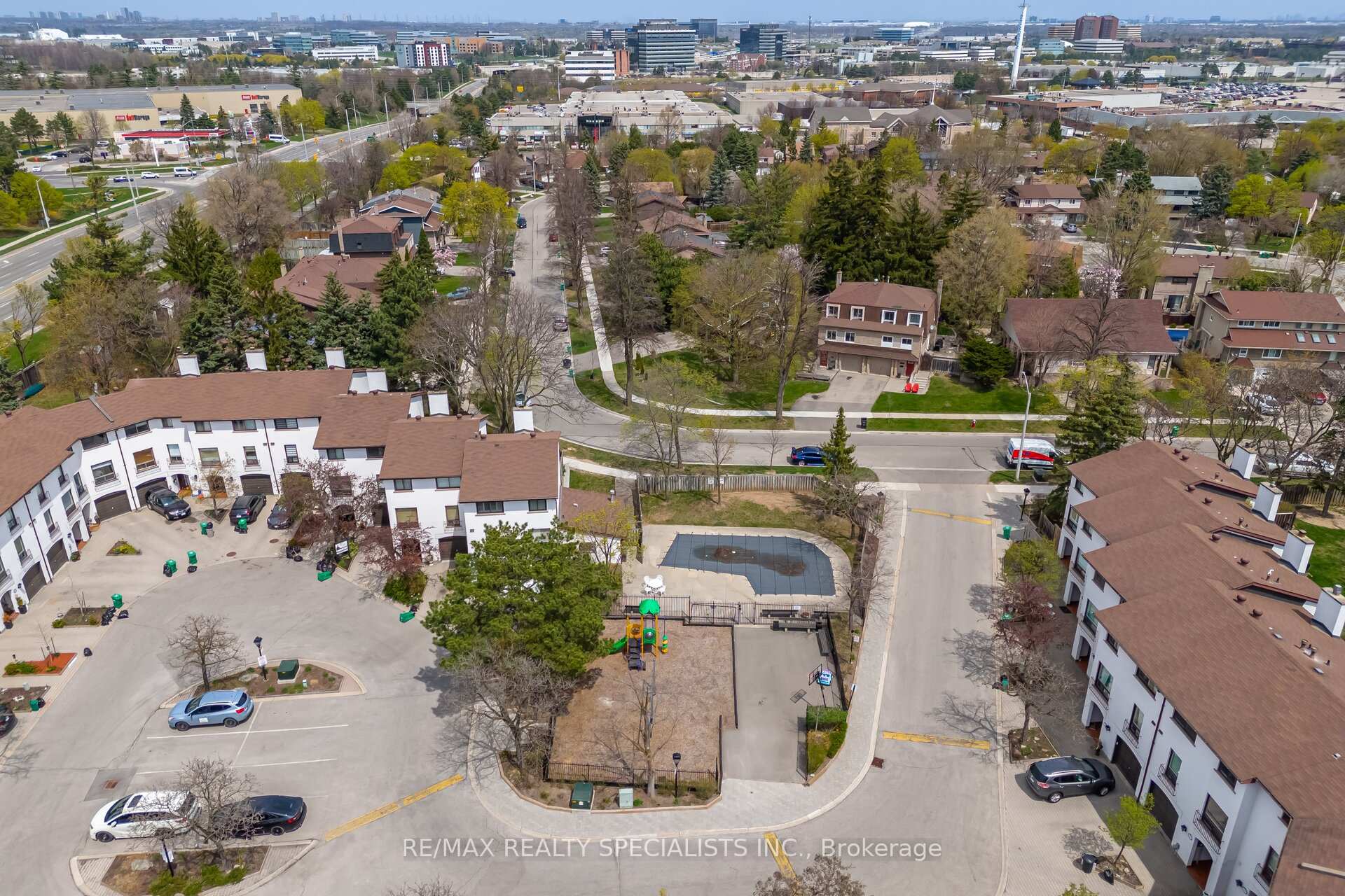 3 Bedrooms Condo at 7077 Estoril,  Mississauga For sale