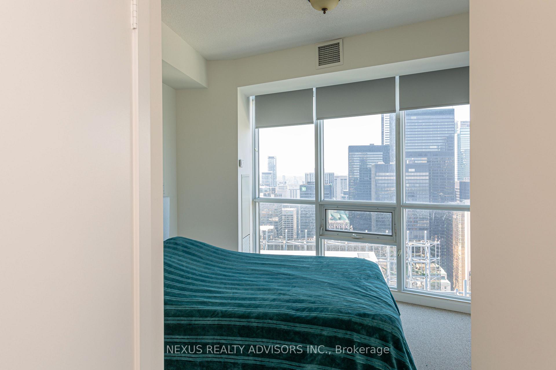 2 Bedrooms Condo at 65 Bremner, Toronto For sale