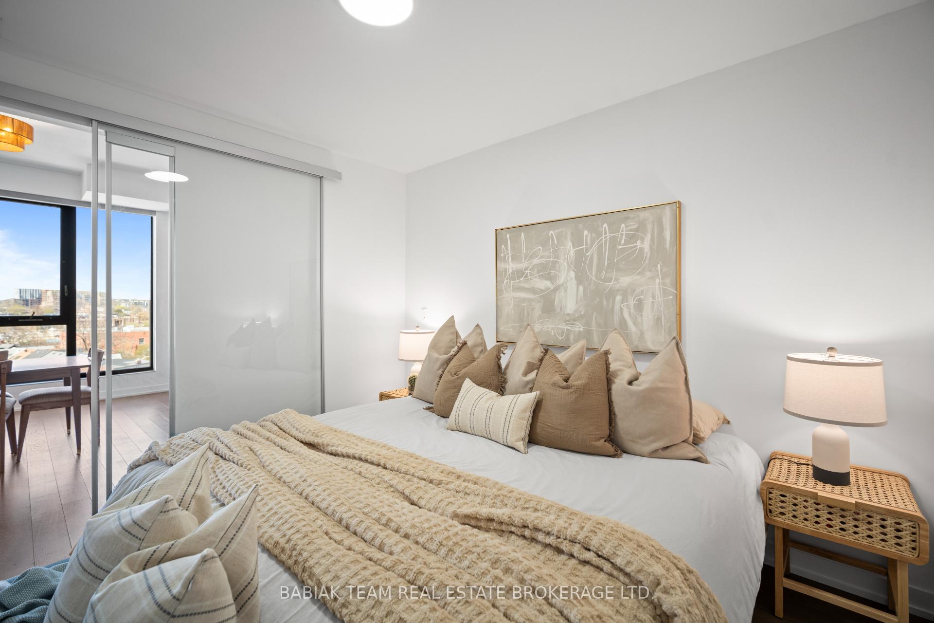 2 Bedrooms Condo at 530 Indian,  Toronto For sale