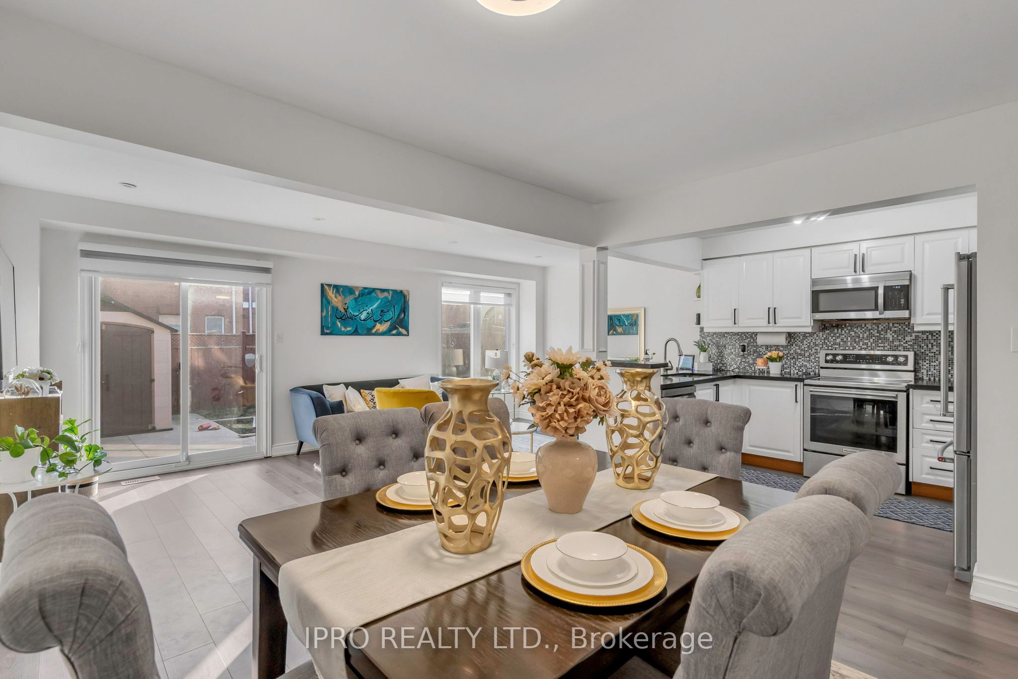 147 Waters Boulevard